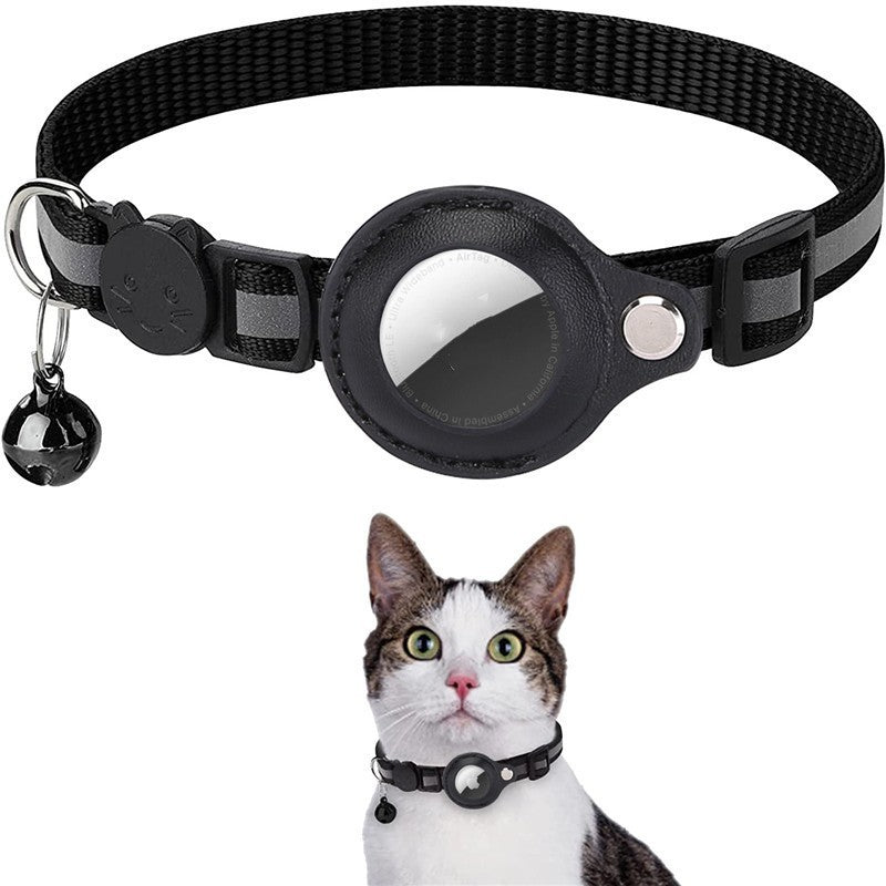 Katthalsband med reflex, bjällra och plats för AirTag